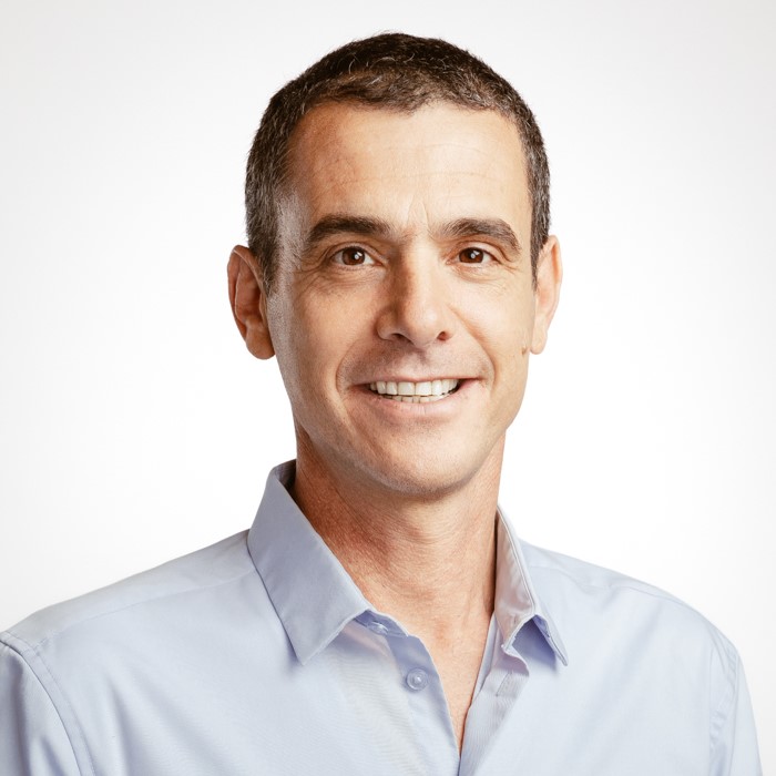 אופיר ענבר - סמנכ